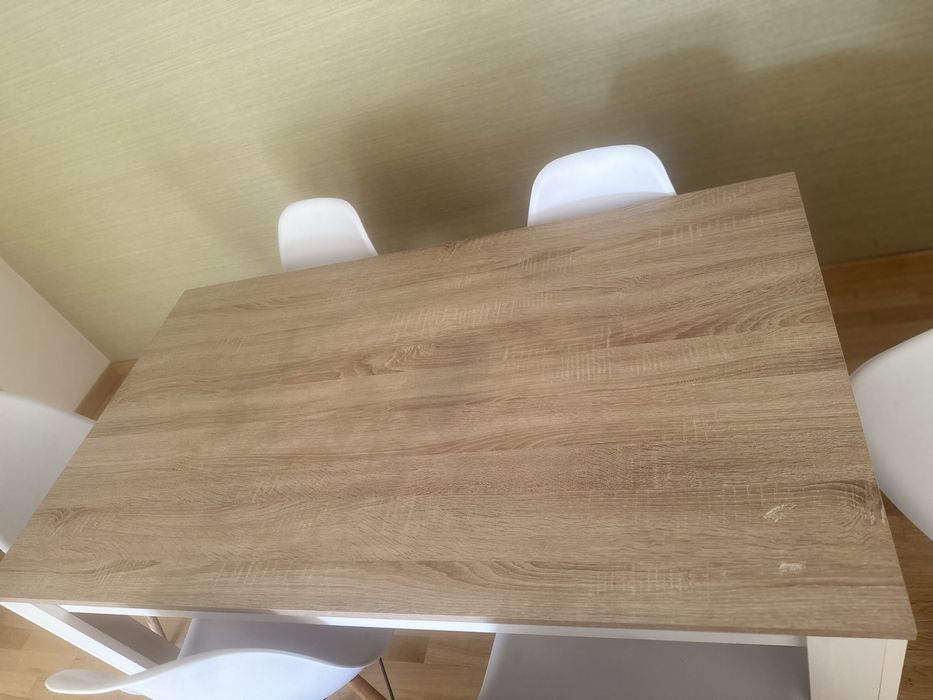 Mesa e cadeiras  para