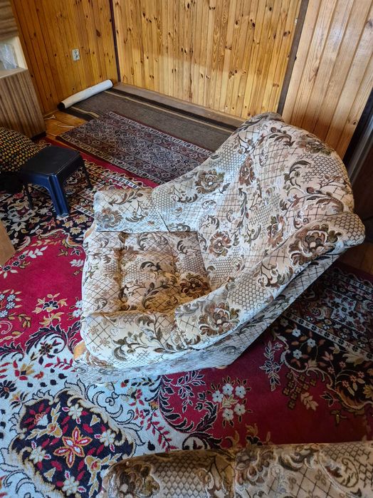 2 stylowe fotele – solidne, wygodne, klasyczny wzór