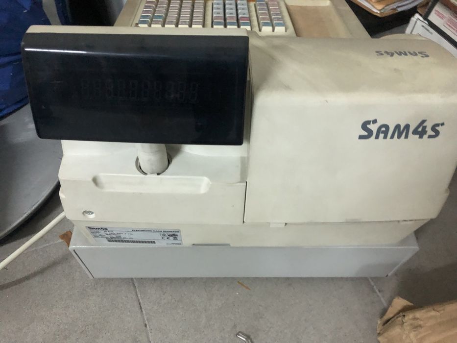 Maquina registadora em bom estado