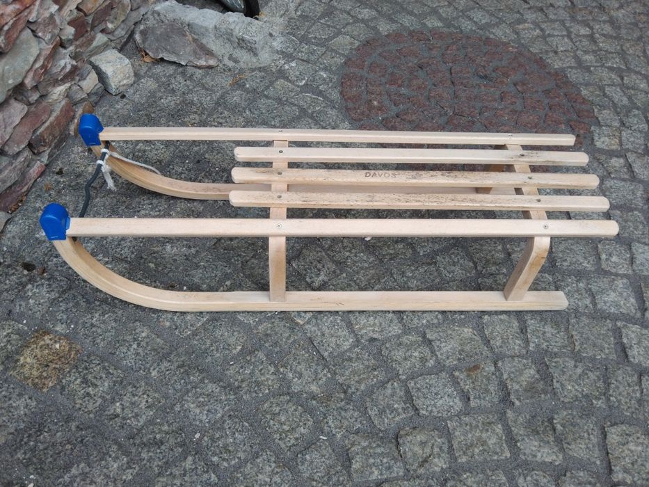 Sanki drewniane super stan