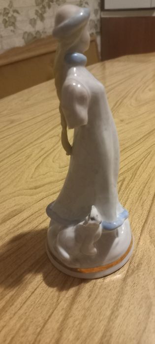 Фарфорова статуетка СССР Снегурочка с зайцем, Барановка