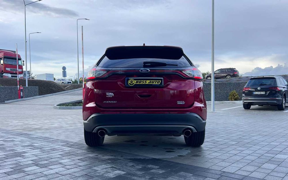 Ford Edge 2015 року