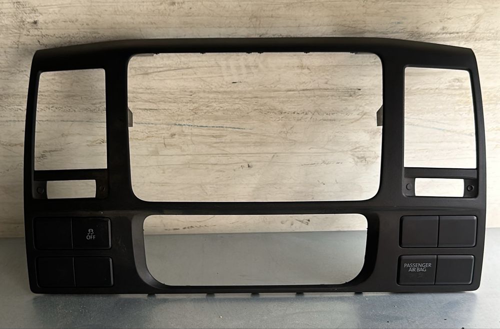VW  T5  LIFT  Transporter Ramka Radia Konsoli 7E0857237J