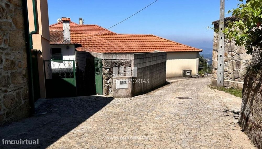 Venda Moradia V2, Fornelos, Cinfães
