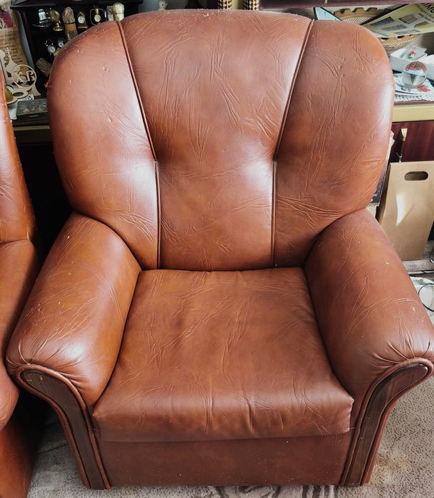 Vendo conjunto para sala - sofá +2 poltronas