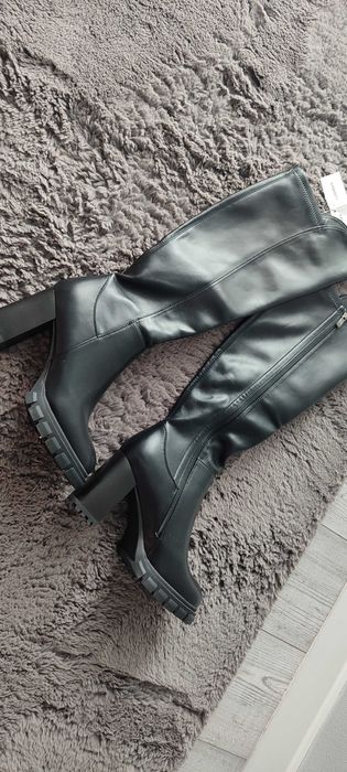 Kozaki czarne rozm. 39 Nowe z metką!
