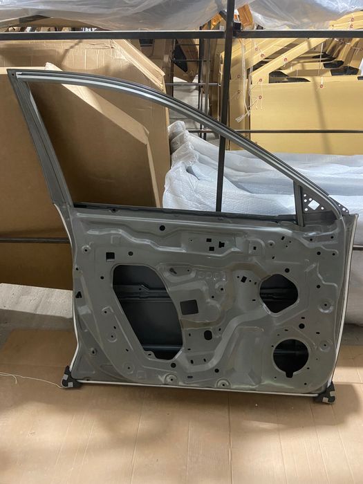 Nissan Rogue Дверь передняя левая 2014-2019 80101-4BA0A