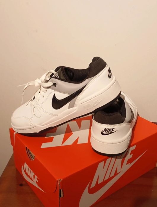 Vendo ténis nike