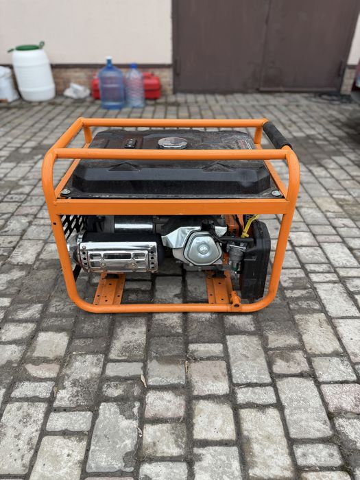 Бензиновий генератор NEO Tools 04-731 (6-6,5 кВт)