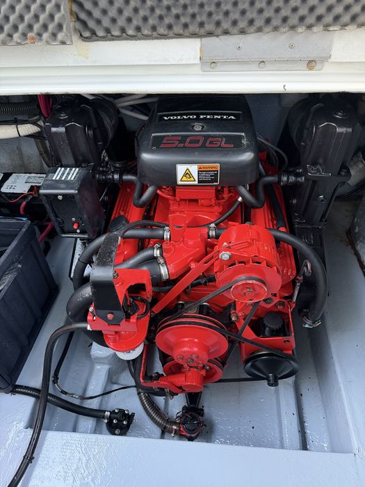 Barco Crownline 242CR