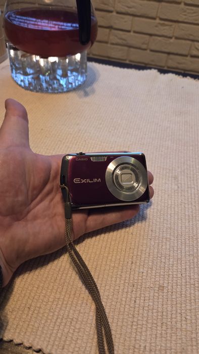 Casio Exlim Z1 bardzo zadbany.