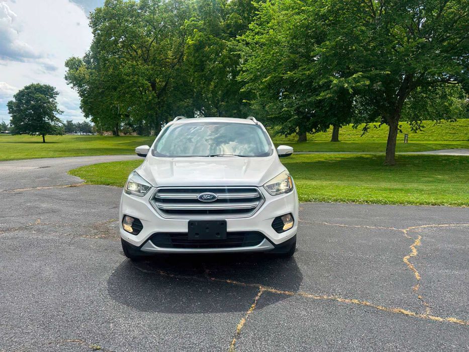 Ford Escape Titanium      2018