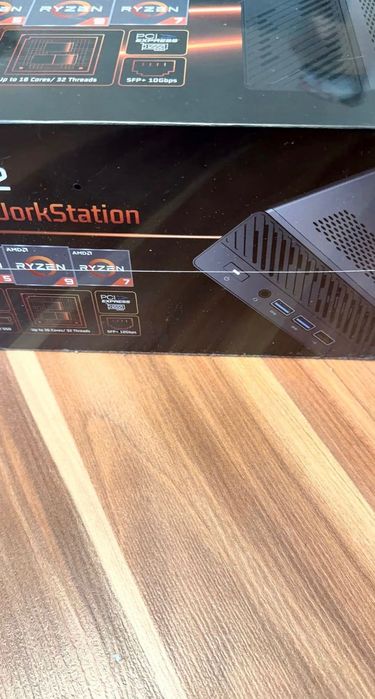 Najmocniejszy   WorkStation MinisForum  Windows 11 Amd Ryzen 9 9955HX Radeon 610M