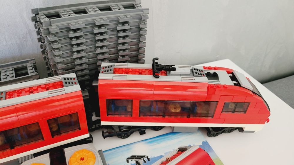 Klocki Lego 7938 Pociąg pasażerski