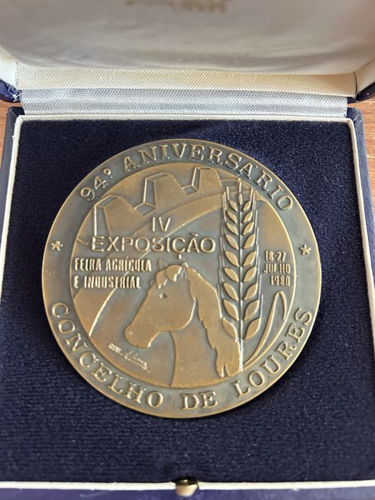 Lote de 15 medalhas comemorativas em bronze