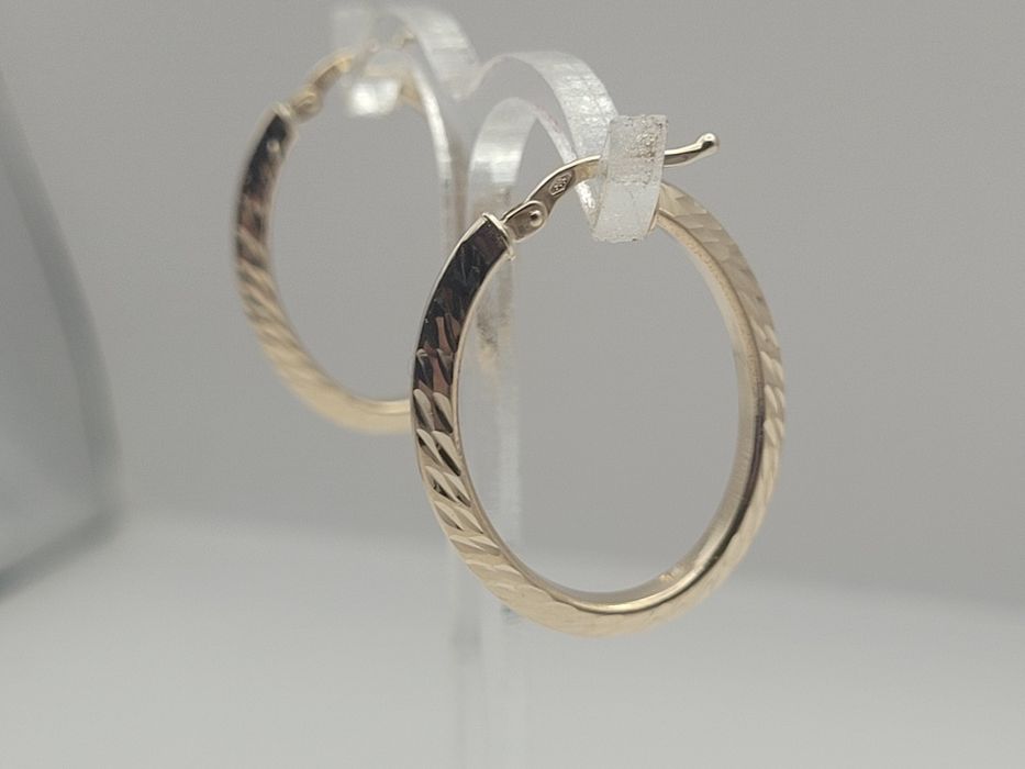 Nowe złote kolczyki złoto próby 585, owale diamentowane 1.76 gr