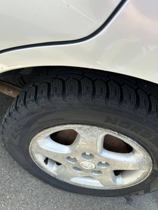 Продам mazda mpv
