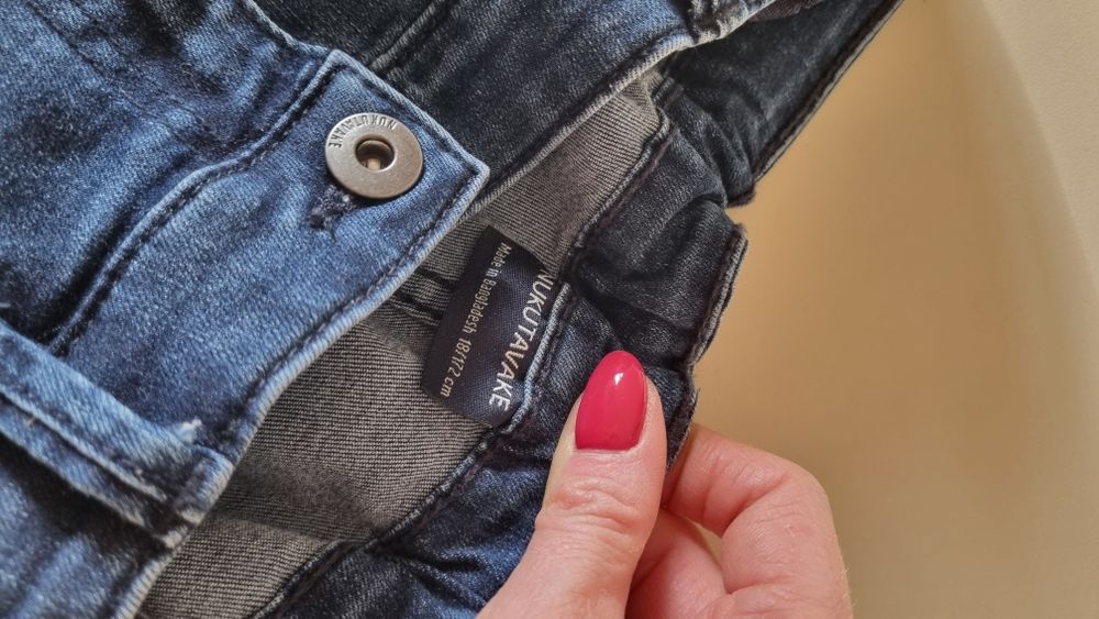 Jeansy slim fit Nakutavake rozm 172