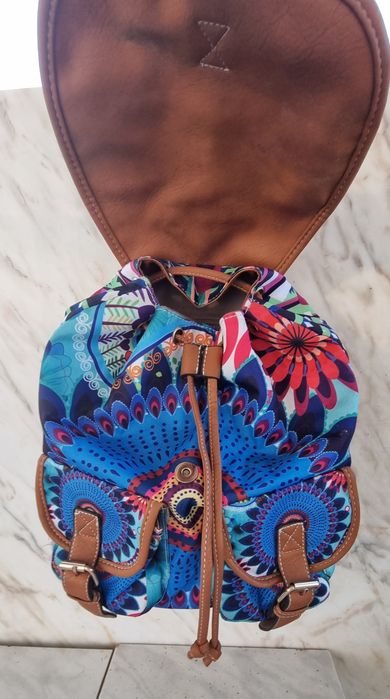 Mochila colorida