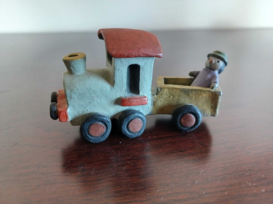 Miniaturas Diversas em porcelana e barro