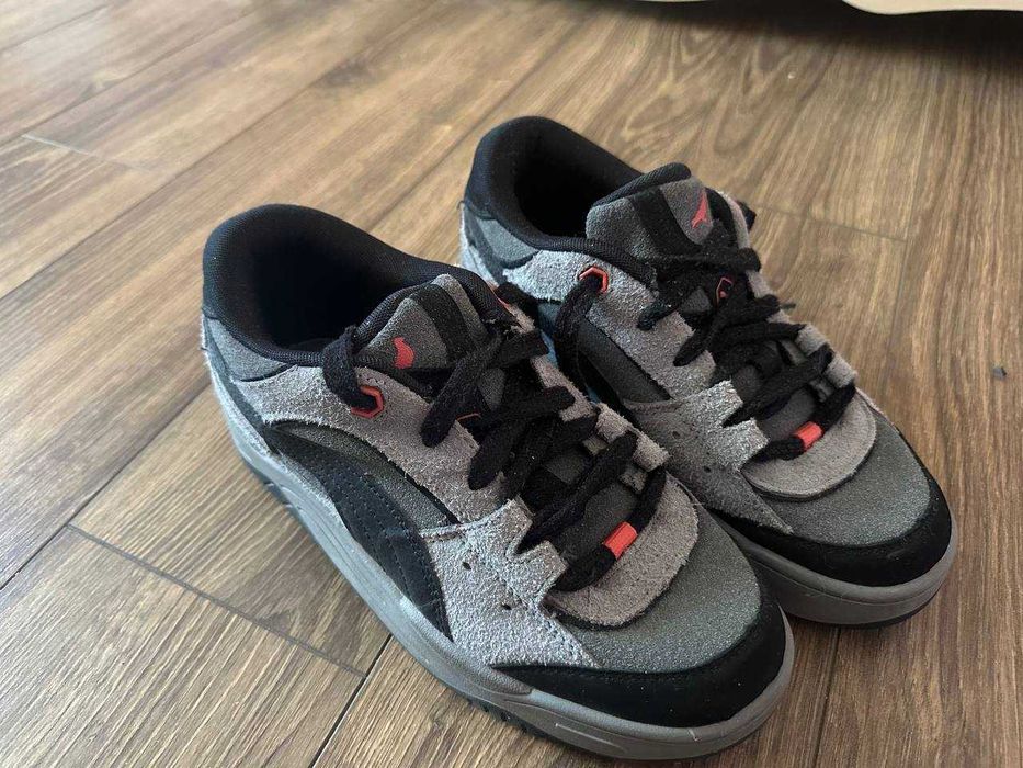 Кросівки PUMA 180