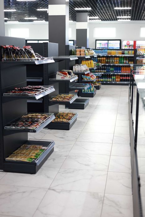 Торгові стелажі. Каса. Гачки. Торгове обладнання. Вітрини. Полки в маг