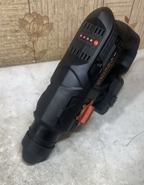 Dnipro-M DHR-201BC Compact Перфоратор 1.7Дж Гарантія