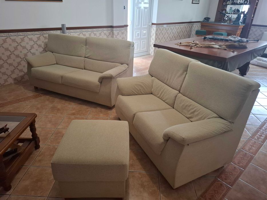 Conjunto de Sofás 3 + 2 + PUF – EXCELENTE ESTADO!