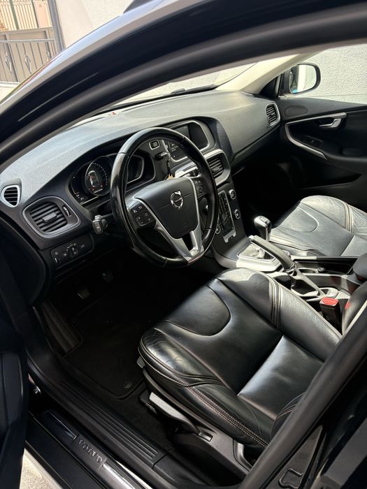 Volvo v40 2000 D3 cross country