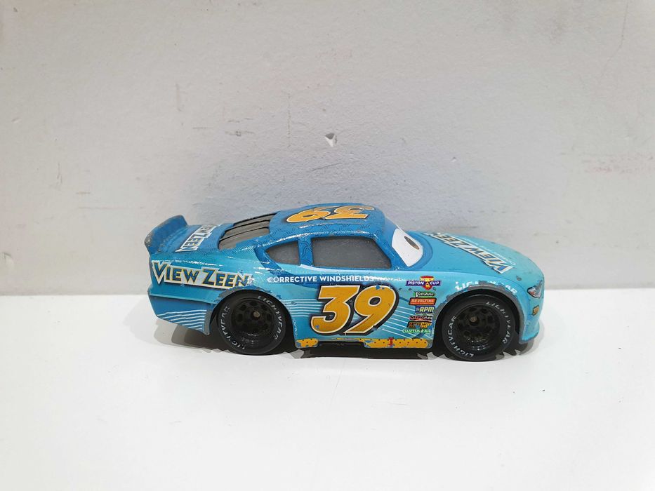 Mattel Disney Pixar Cars Auta Buck Bearingly no.39 1:55