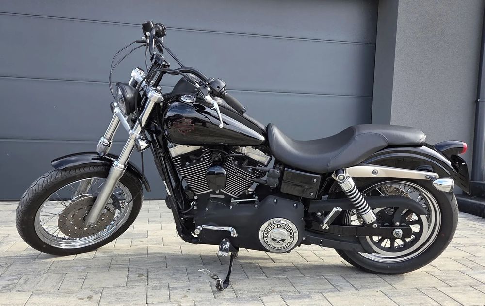 Harley-Davidson Dyna Street Bob Harley-Davidson FXSB Street Bob 2007 TWIN CAM 96