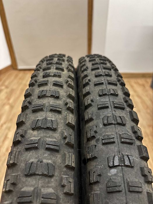 Oponę MTB Bontrager XR5 Team Issue 29x2.5