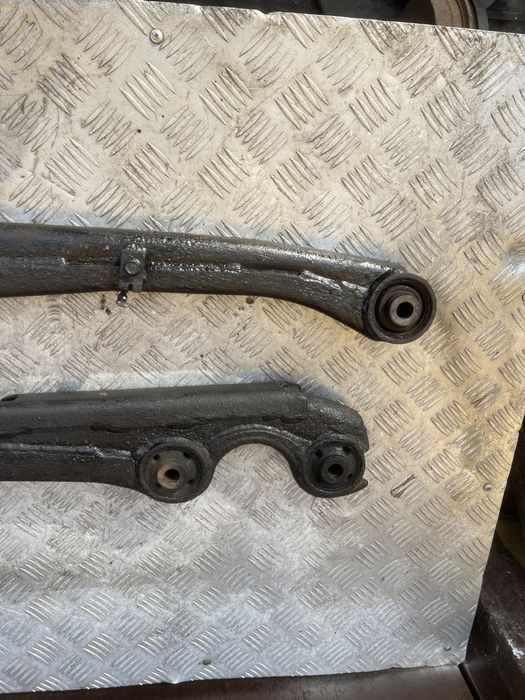 Рычаг тяга зад Паджеро спорт 06 год mitsubishi pajero sport