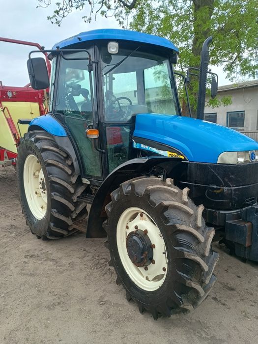 New Holland TD90D