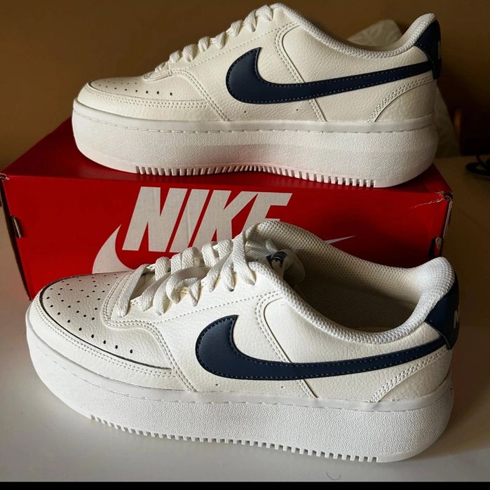 NiKE Court r. 42 ,5 - 27 ,5 cm buty