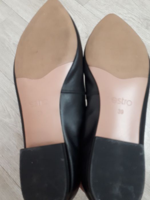 Туфли кожаные Estro 39