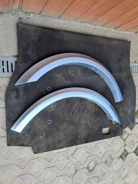 Listwy tylnego blotnika mercedes ml w164 AMG