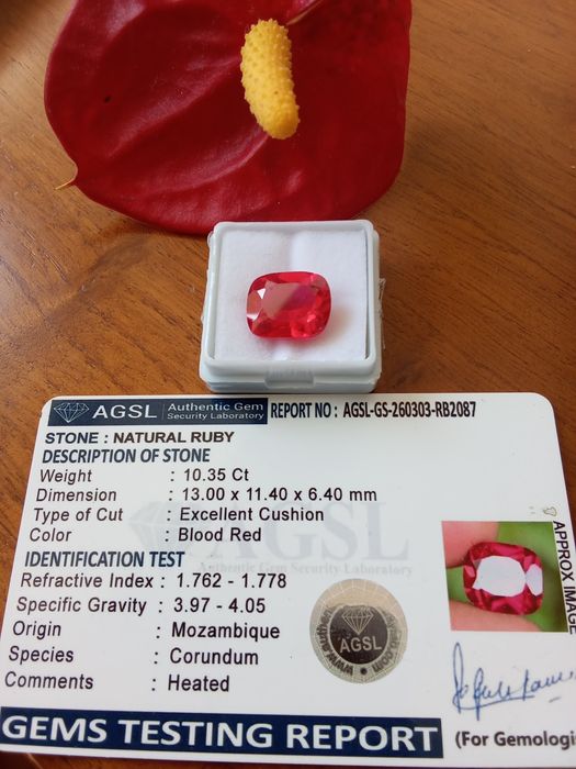 Rubi de Moçambique Certificado  10.35 Quilates