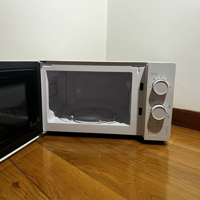 microondas FLAMA 1847FL 20L branco