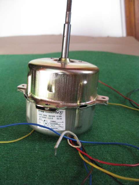 Silnik elektryczny serii SEK 80G 25T 2DM,1, do nadmuchu powietrz