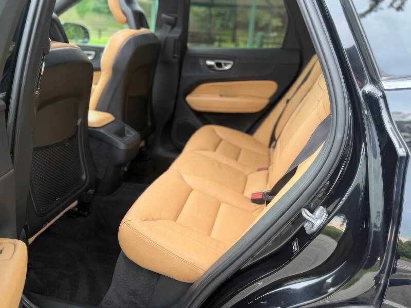 2018 Volvo XC60 T5 Momentum