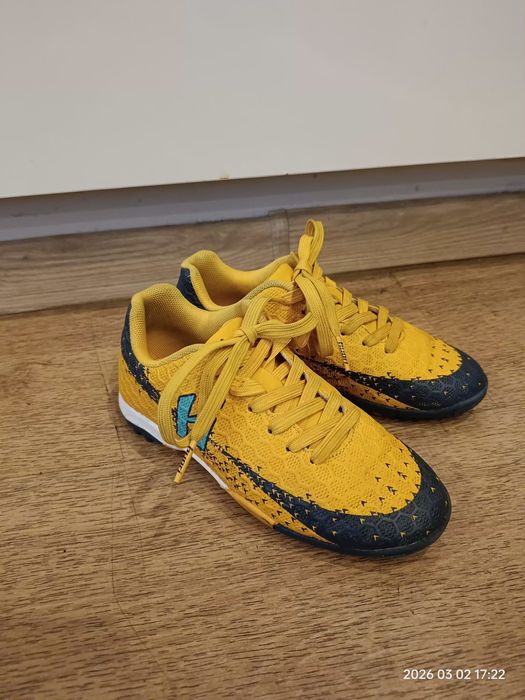 Korki buty do piłki nożnej rozm 30