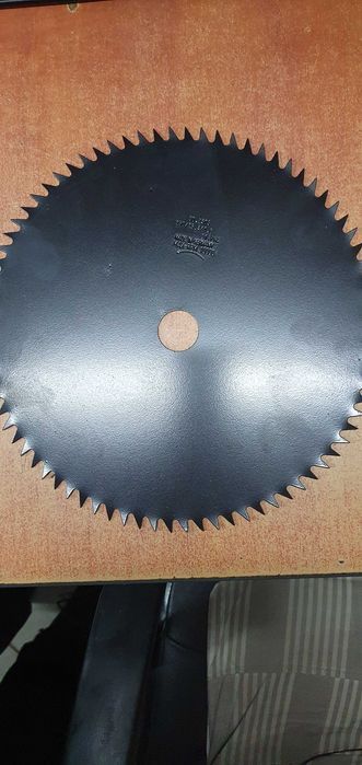 Tarcza tnąca z zębami ukośnymi 250mm , 80 zębów Łódź