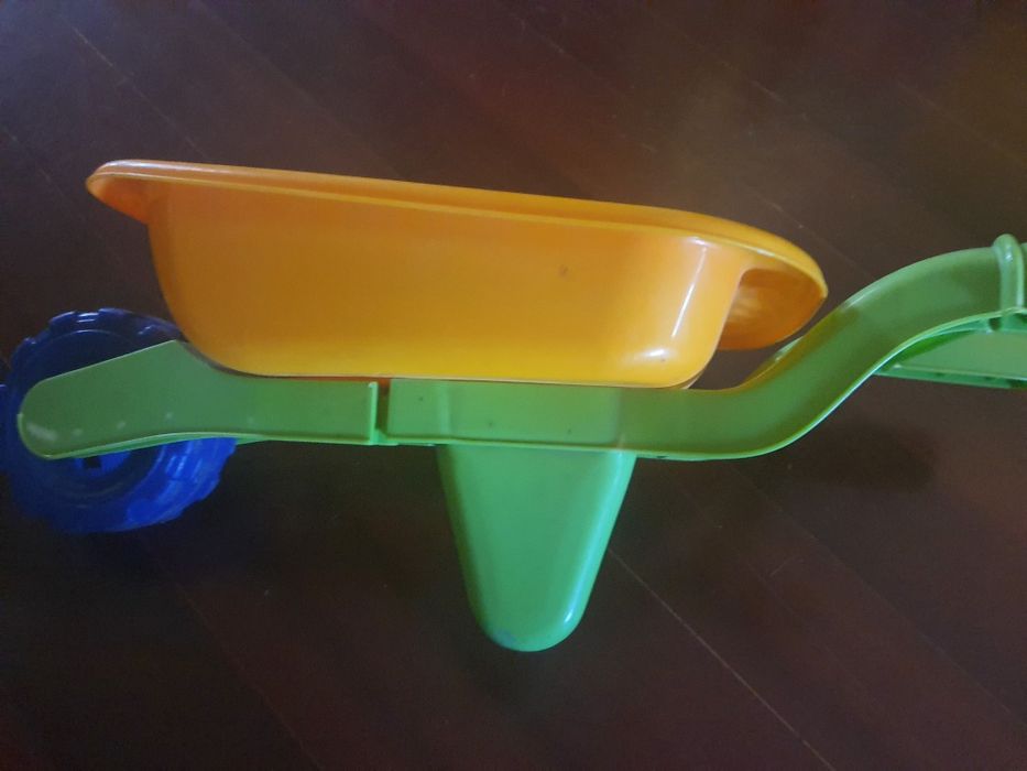 Brinquedo carrinho de empurrar criança