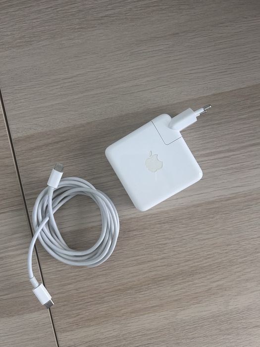 MacBook Pro 13” (2020) – Chip M1 | Excelente Estado