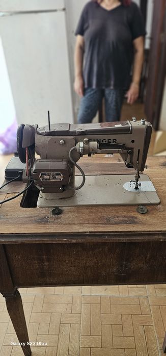 Maquina de costura Singer