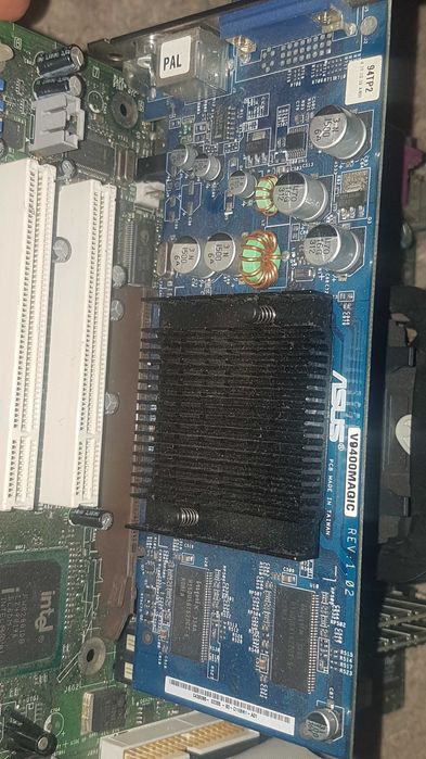 Материнська плата в зборі Intel D845GEBV2 2GB,Pentium 4+vid Asus V9400