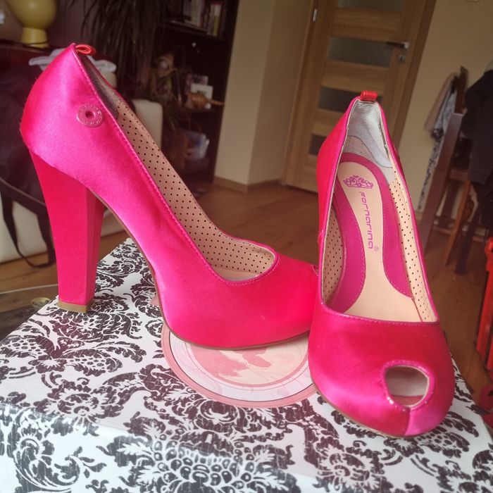 Buty na stabilnym obcasie Fornarina