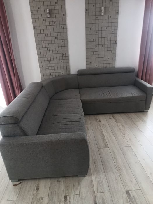 Meble kanapa firany karnisze