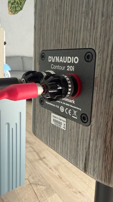 Kolumny Dynaudio Contour 20i (szare) + STANDY